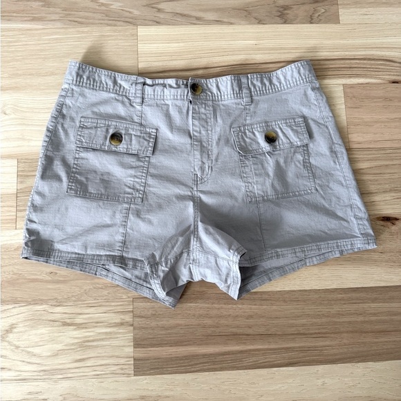 Vuori women’s Vintage Ripstop Utility Shorts bundle of three size XXL - Picture 11 of 16